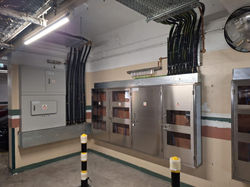 電動車充電栓 EV CHARGER