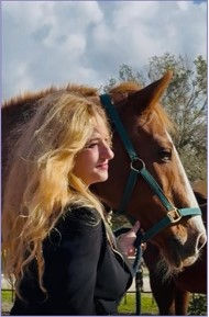 Η Ευανθία Ρεμπούτσικα υπογράφει το πρώτο ημερολόγιο της ΙΠΠΟΘΕΣΙΣ