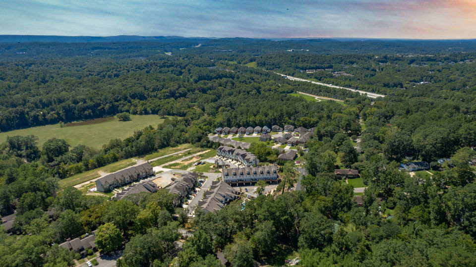 Exterior Lennox-4.jpg