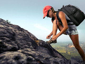 Los súper gadgets de viaje para mochileros esenciales para el 2022