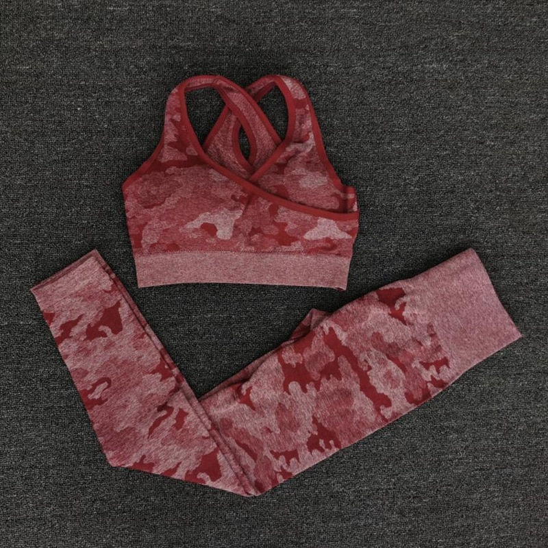 Thumbnail: Juego de tops  y pantalones deportivos de camuflaje sin costuras | PARAIRDEVACACIONES.COM