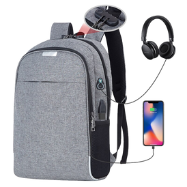 Mochila de viaje con usb y auriculares
