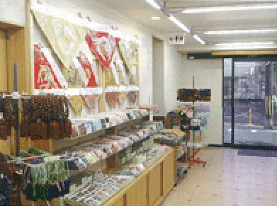 佐々木念珠店　店内1