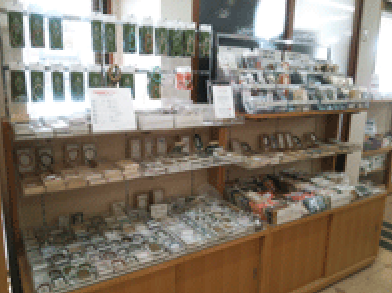 佐々木念珠店　店内2