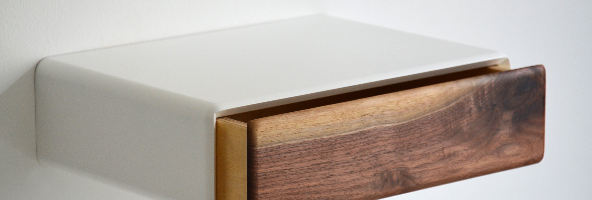 ROUND floating nightstand with wooden drawer mybettershelf