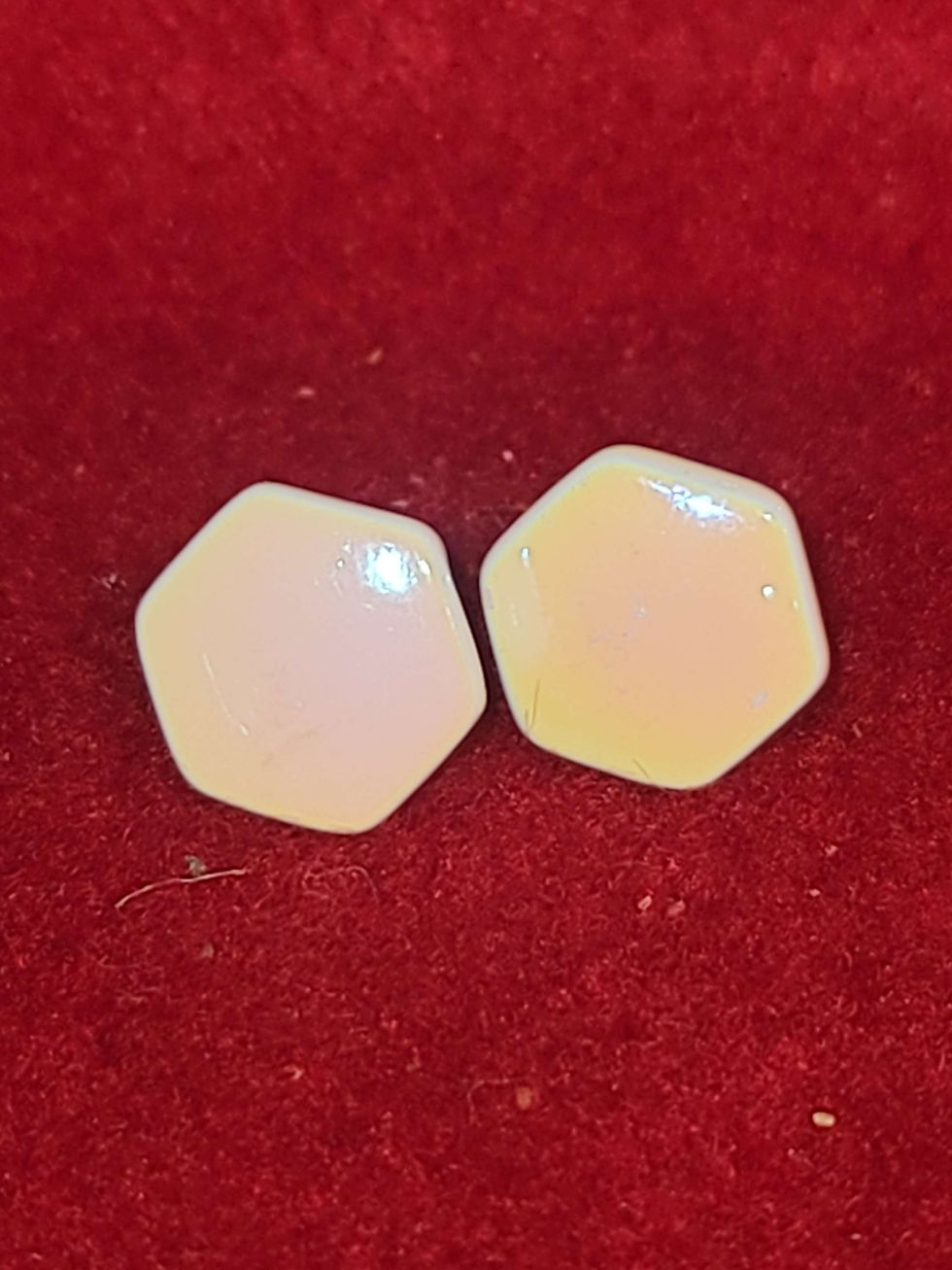 Miniatura: JEWELRY- earrings, necklaces, and matching sets. Please call us for the price.