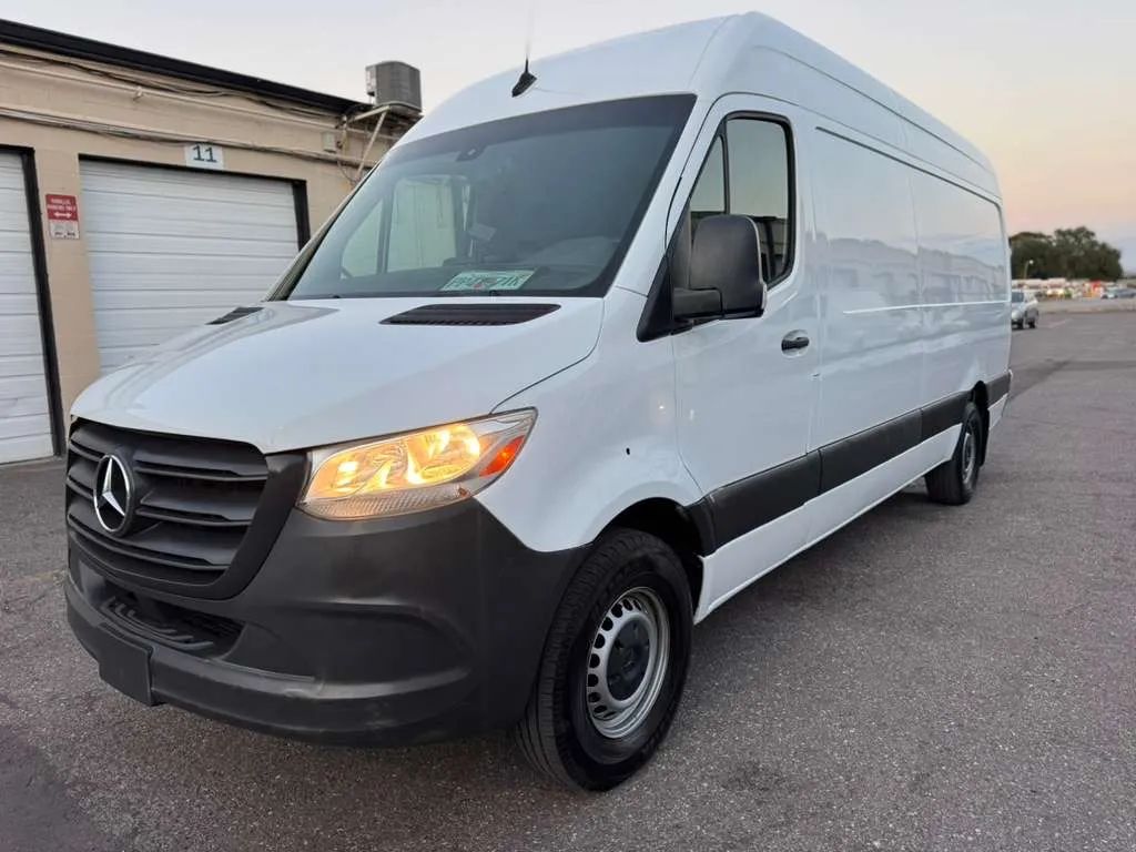 2021 Mercedes-Benz Sprinter Cargo Van Base's photo