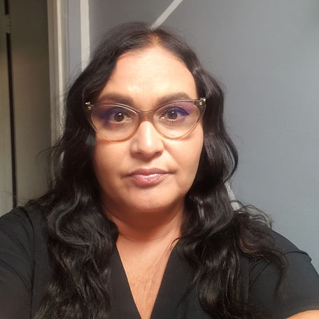 Lorraine V_edited.jpg