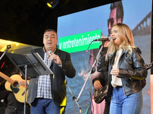 Mes de Corrientes: festival musical dio cierre a los festejos en plaza La Cruz