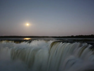 Aventura, biodiversidad y paisajes nocturnos: cada vez más viajeros eligen el turismo nocturno