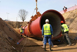 pipe laying.png