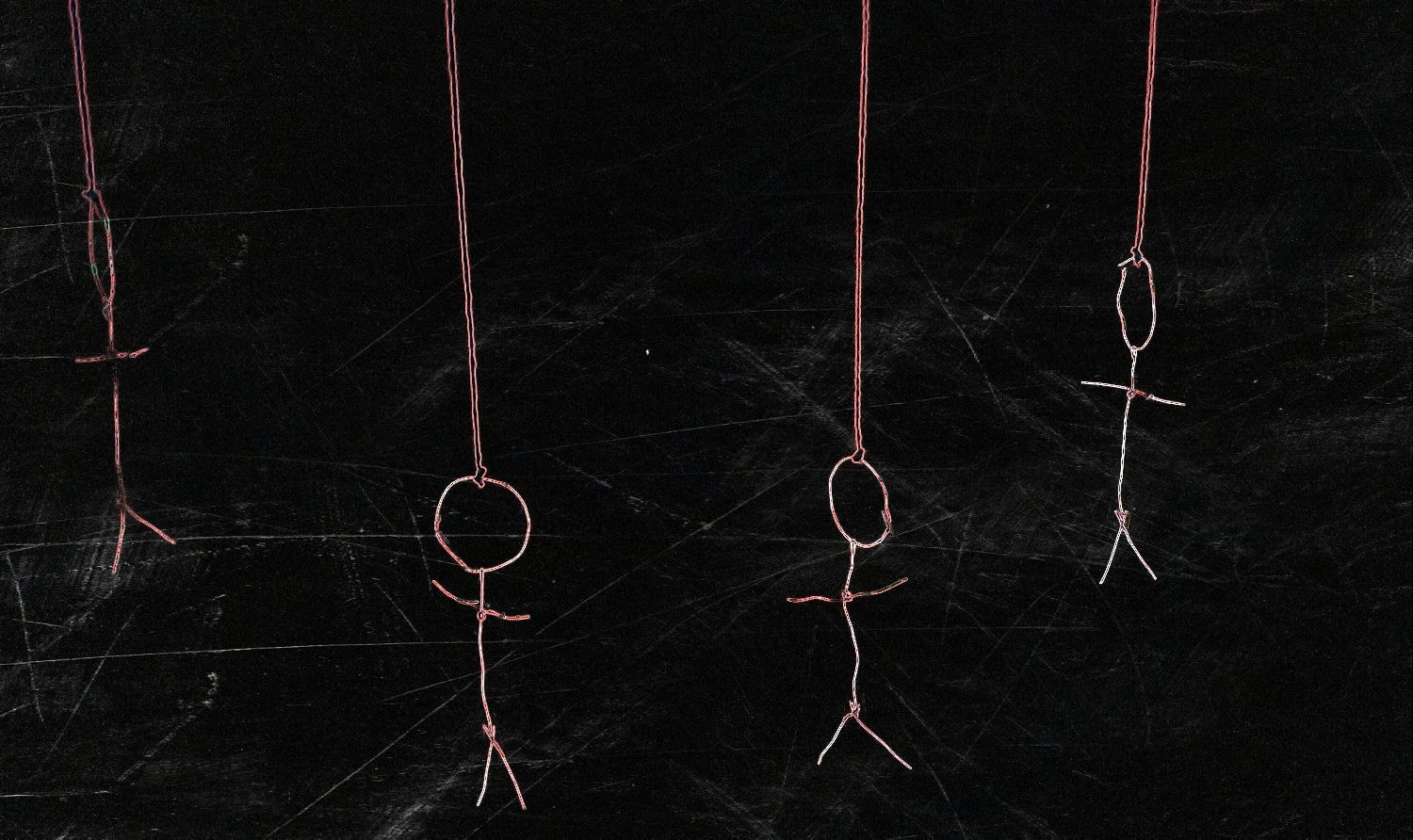 Humains vils et destructeurs.
