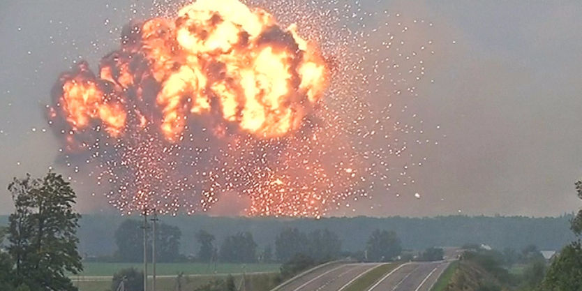 Glory powder keg.