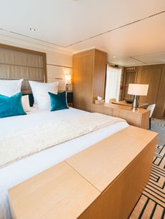 This Alaska Holiday Starts at $437,500—and Includes a Private Yacht and Glacier Chalet