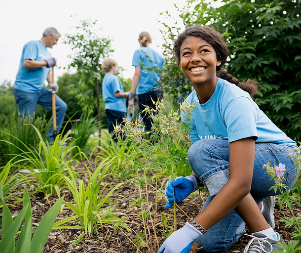 Volunteers-Garden