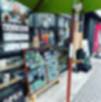 店舗 軒下