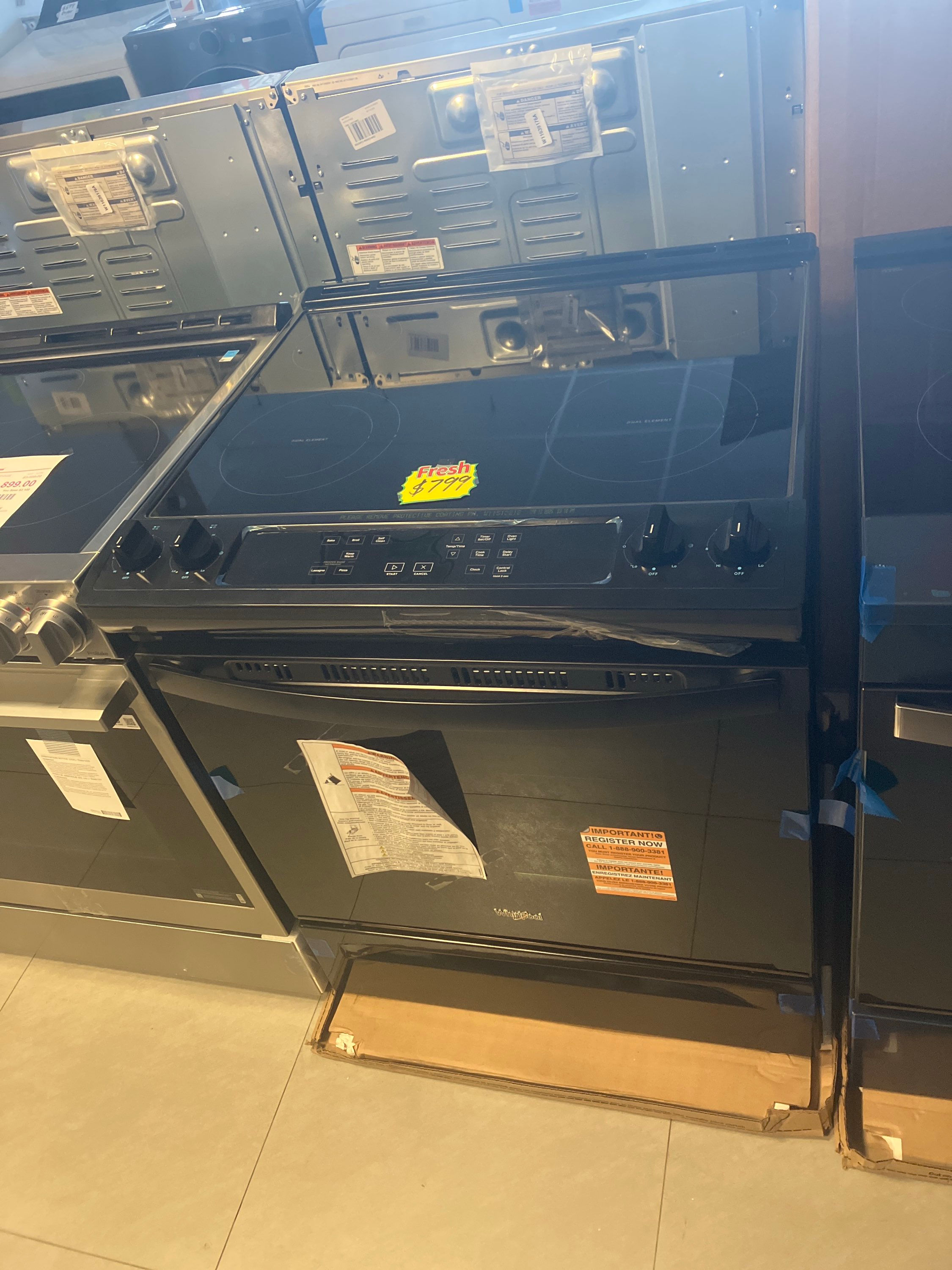 Black stove Whirlpool