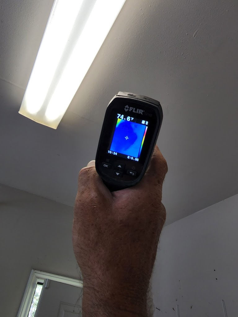 Thermal camera detecting water