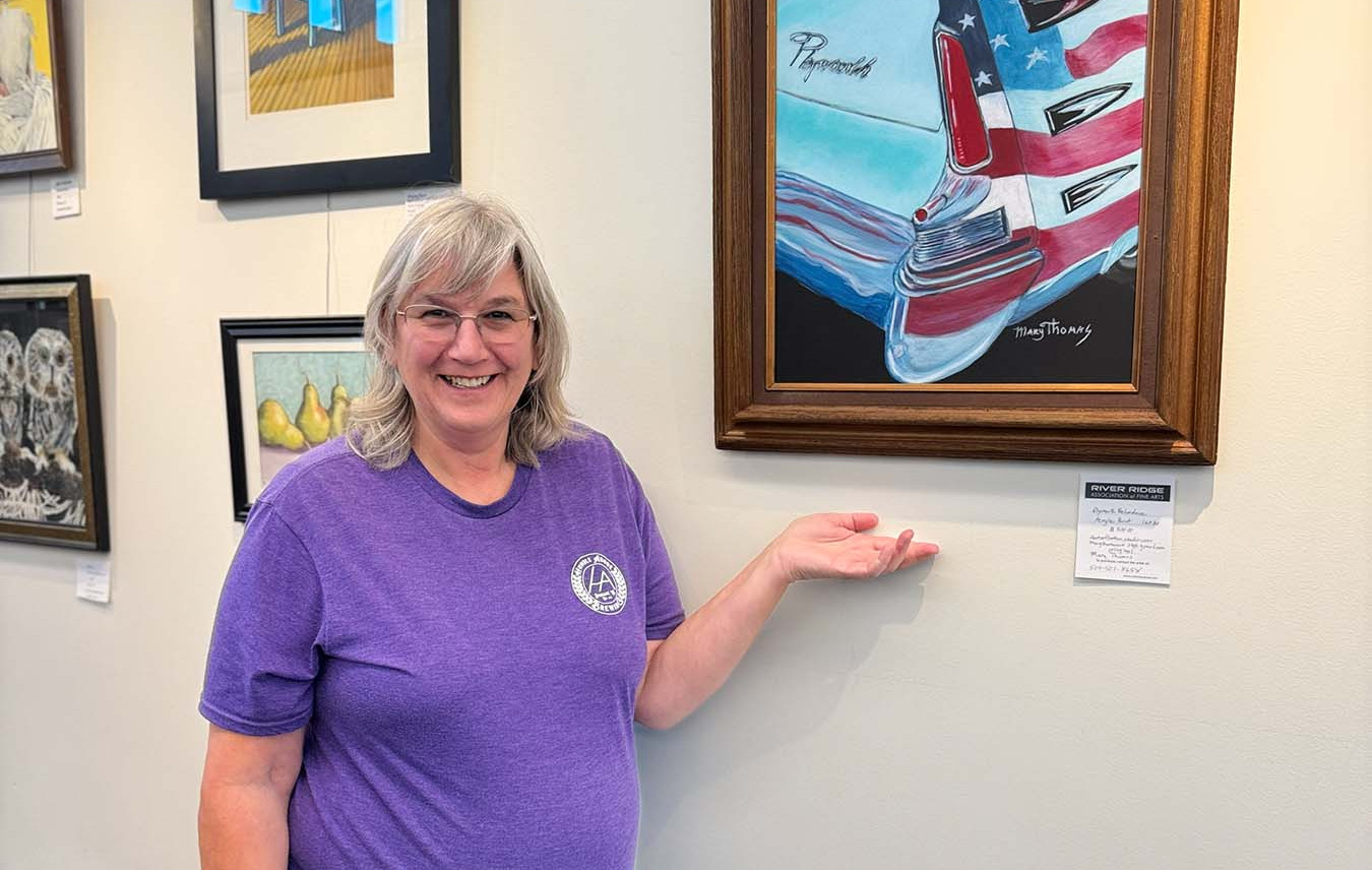 Show Chair, Mary Thomas