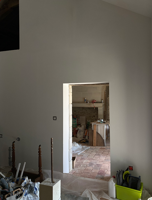 Vue depuis le hall vers la cuisine