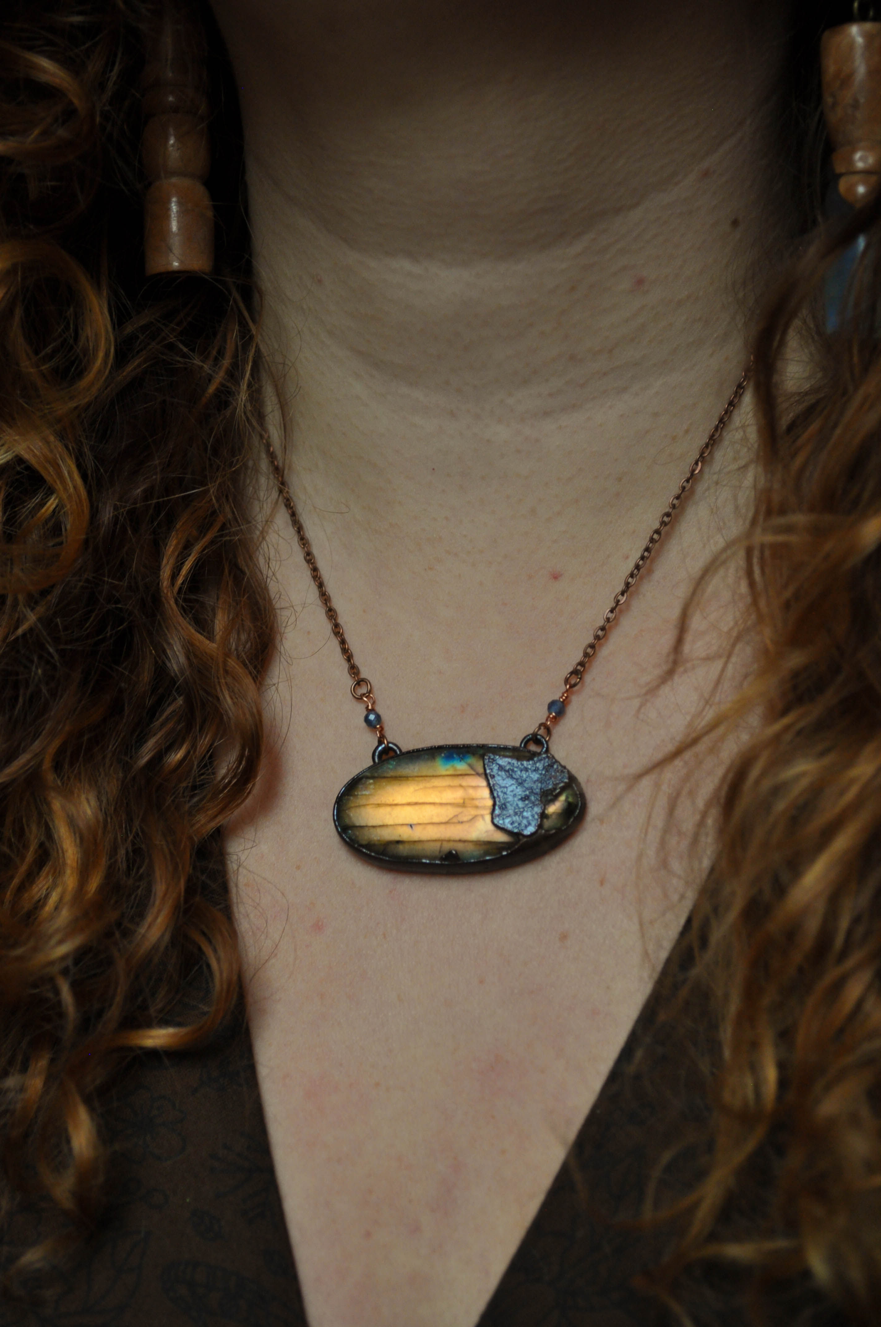 Flamme douce - Labradorite, lierre, tanzanite, cuivre