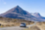 Coche en Islandia
