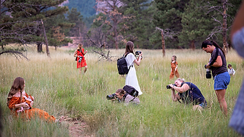 family mini photo sessions (6 × 4 in) (1).png