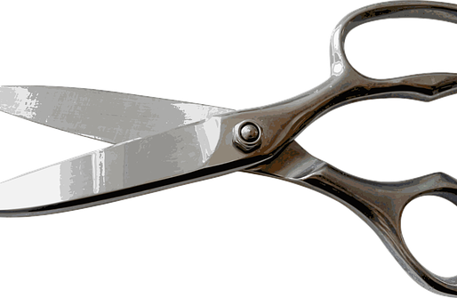 MADRE LE CORTA LA GARGANTA A SU HIJA DE 3 AÑOS CON TIJERAS