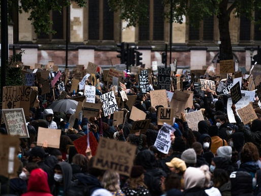 CONTINÚAN PROTESTAS EN MINNESOTA POR LA MUERTE DE WRIGHT EN MANOS DE LA POLICÍA