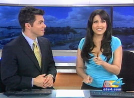 Yomary Cruz y George Estevez presentan las noticias en el set de CBS4.
