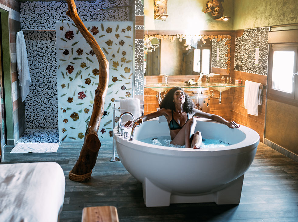 young-woman-relaxing-in-the-hydro-massag