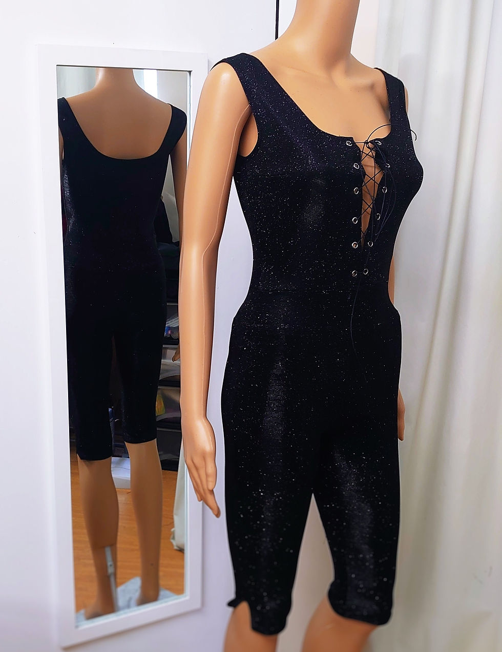 Elastic, metallic glitter half - long jumpsuit with corset