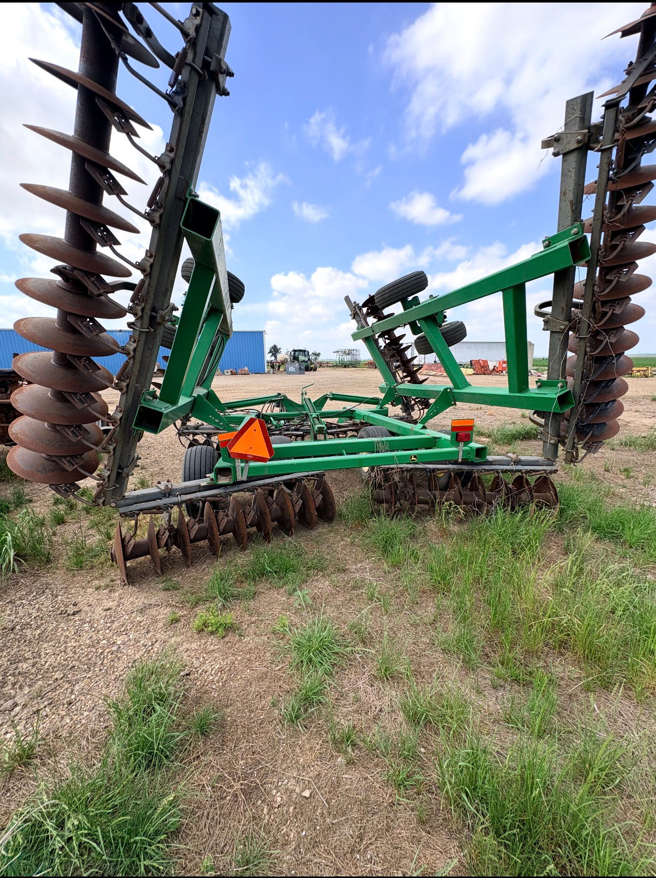 John Deere 637 Disc