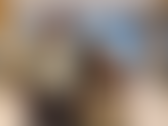 Per Espen Stoknes og Caroline Ålum Solberg står på et kontor