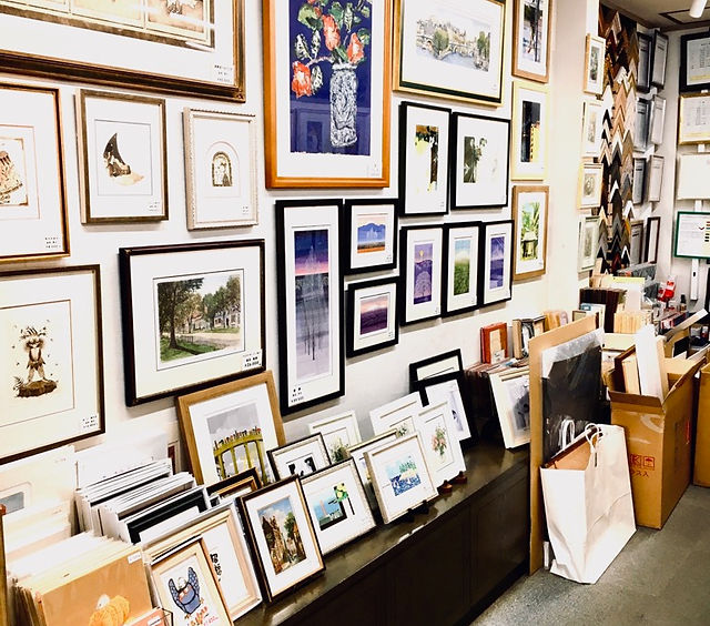 西宮市の額縁、額装、絵画の専門店ウメオカ｜阪神西宮駅えびす口前