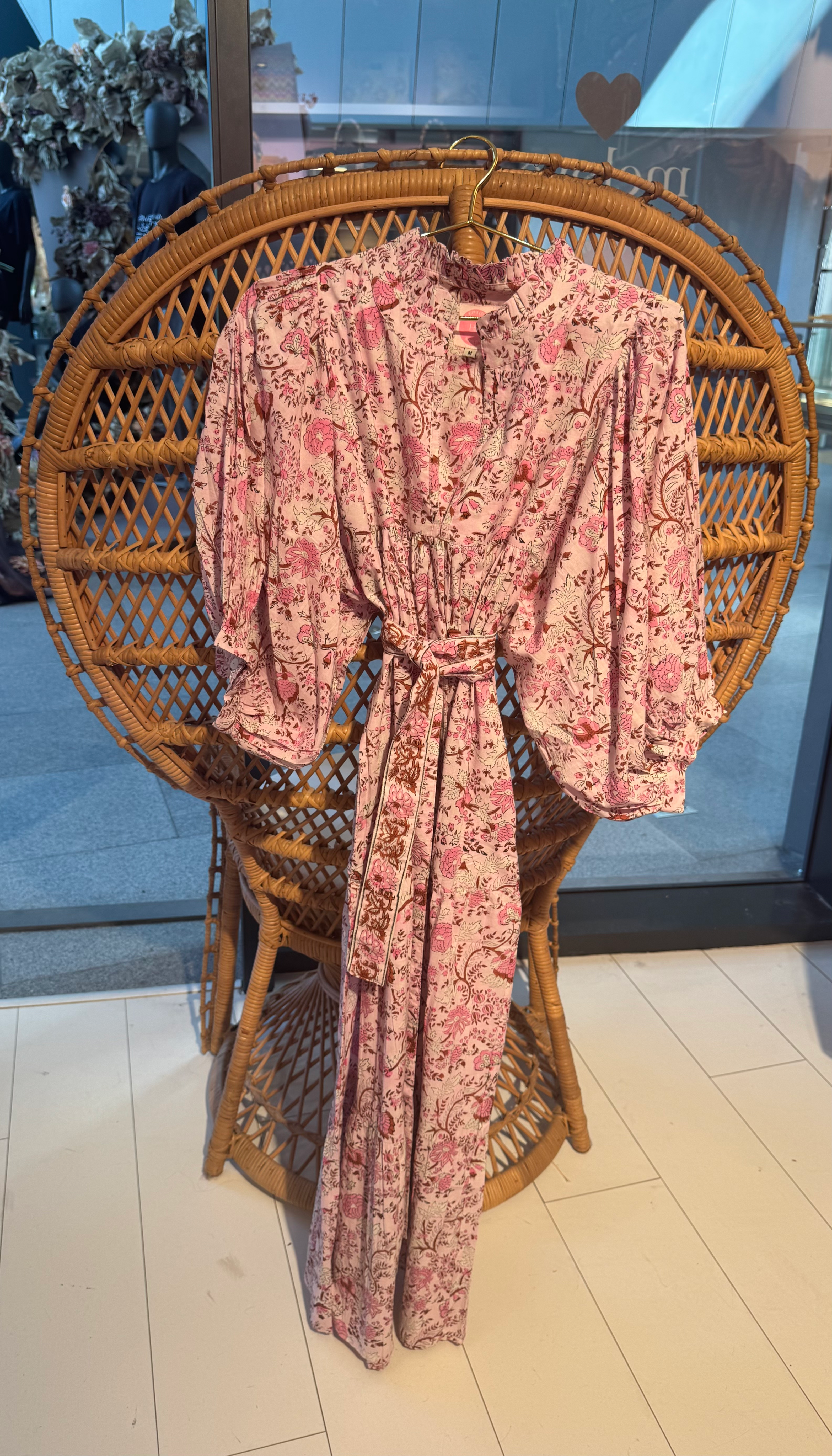 Tia kjole lang fra HippieLove