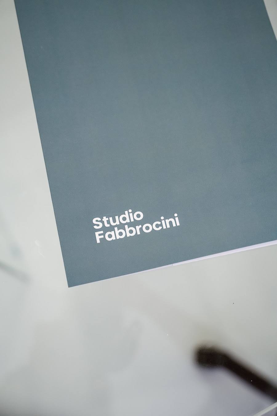 Cartellina con il logo dello Studio Fabbrocini