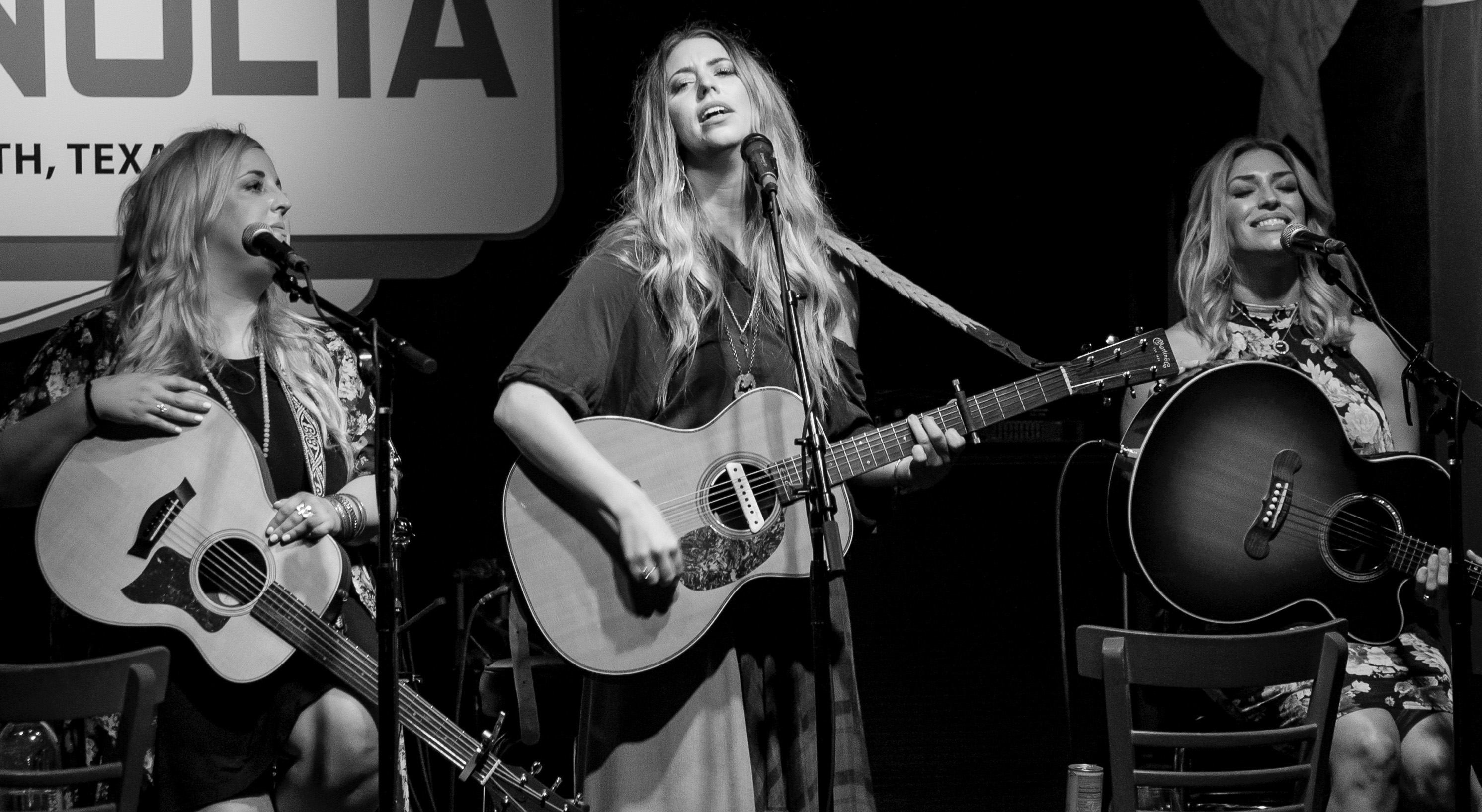 Home Live Music Venue & Restaurant Magnolia Motor Lounge