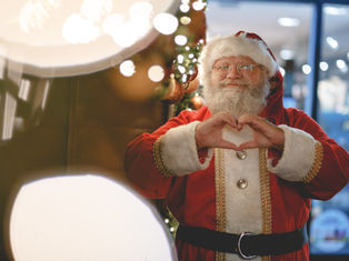 The Socially Distanced Santa Tour comes to Hillingdon