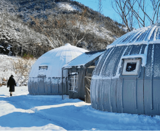 EZDOMEDOMANI | NEXT GLAMP