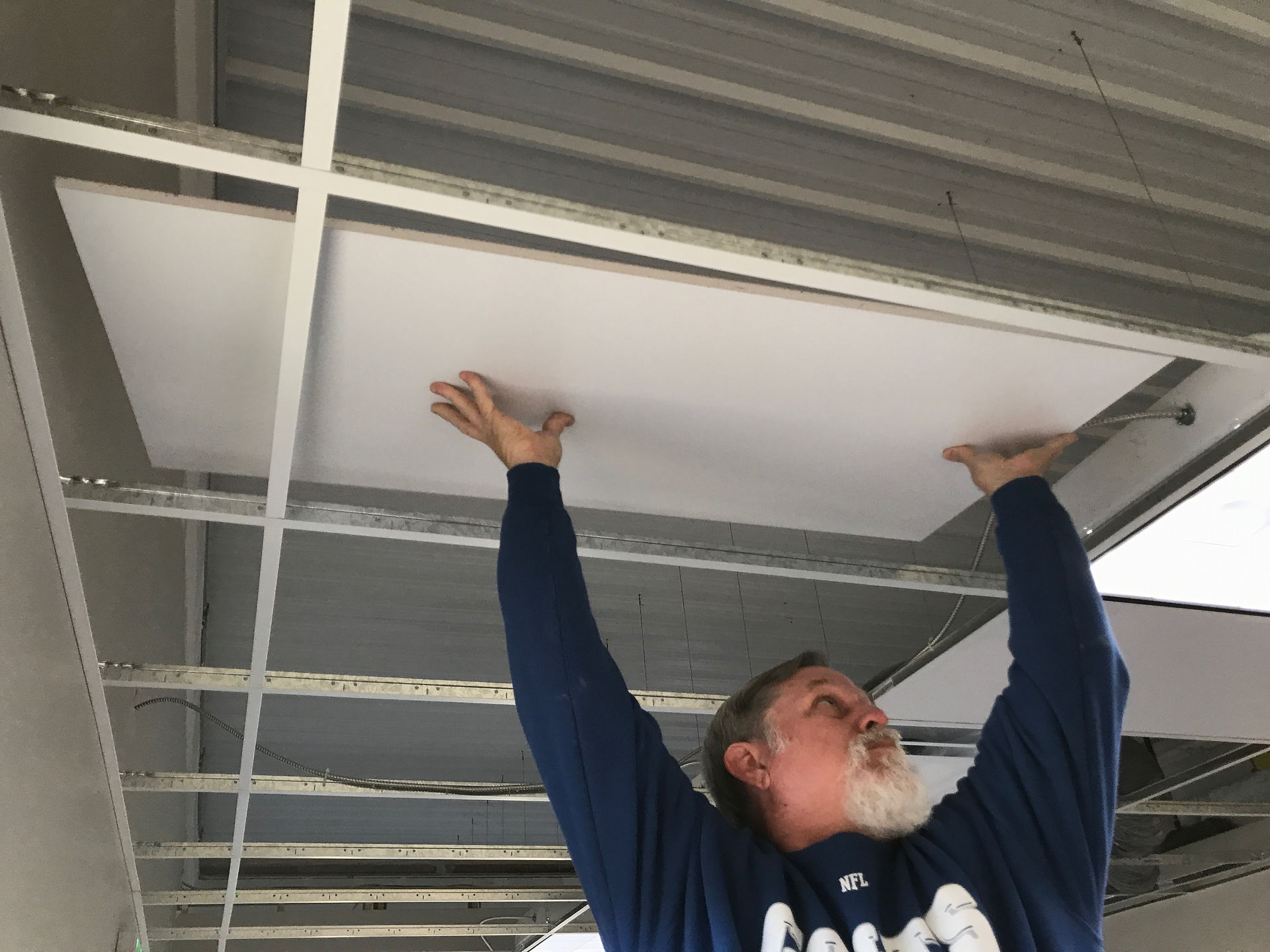 2017_10_18 Drop ceiling in office