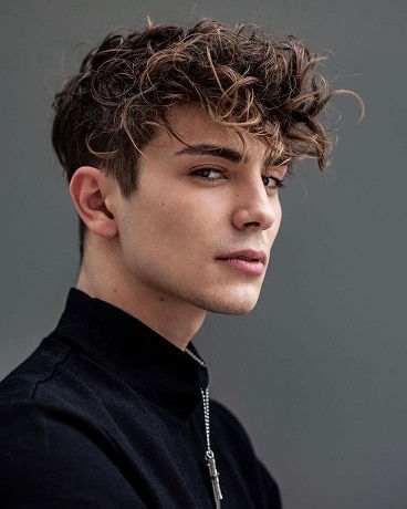 Curly-Fringe men's style
