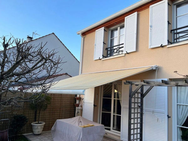 Store banne extérieur manuel – Terrasse / Jardin – Bon état