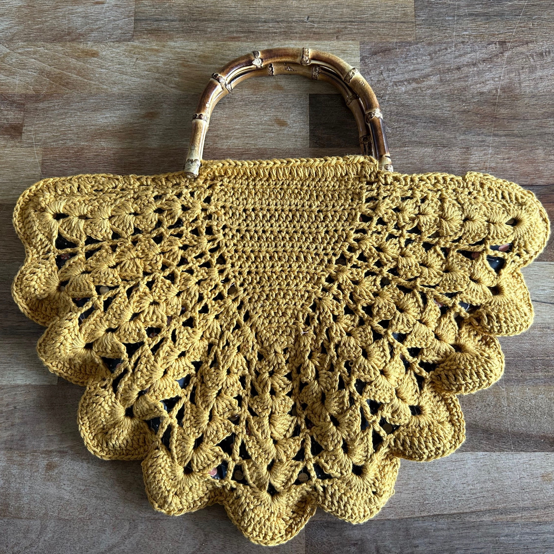MUSCHELTASCHE