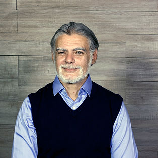 Jean-François HIRSCH, expert en hypnose en visioconférence, vous accompagne à distance pour gérer stress, confiance en soi et