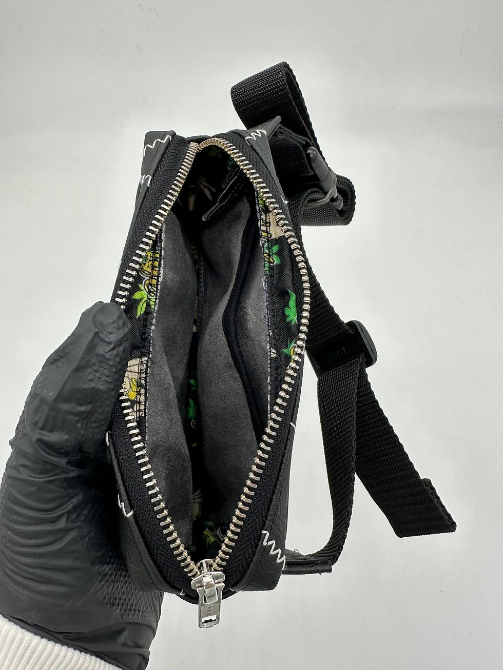 Miniaturbild: Goodlife x Manbags - Belly Bag