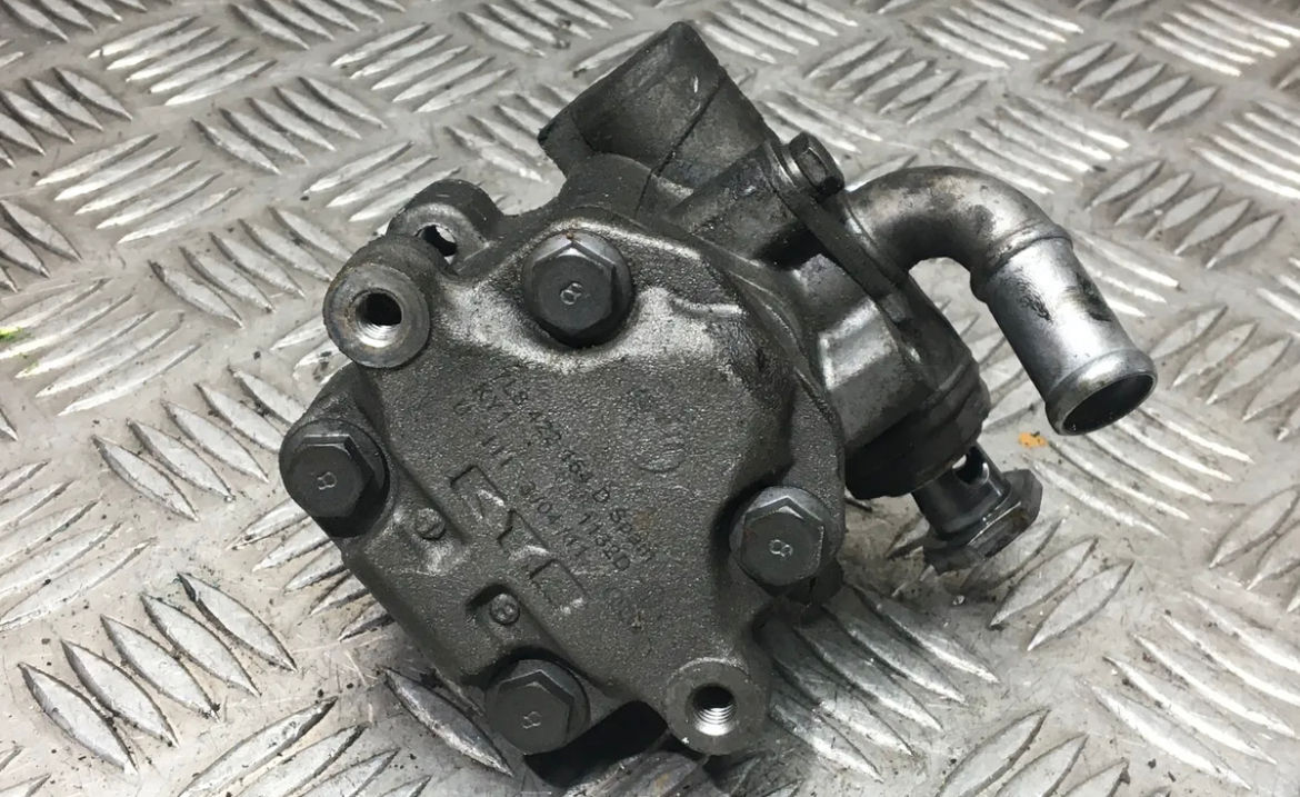 Audi Q7 4L 3.0 TDI 06-09 BUG Power Steering Pump 