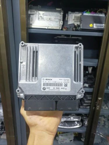 BMW X1 E84 ENGINE CONTROL MODULE ECU DDE 8506442/0281016114