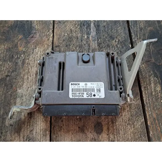 TOYOTA VERSO ECU 896610F580