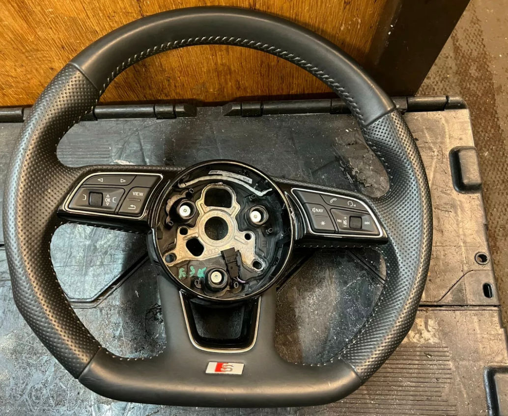 AUDI A3 S3 RS3 2017-2020 FLAT BOTTOM STEERING WHEEL VIRTUAL COCKPIT VIEW NAV 
